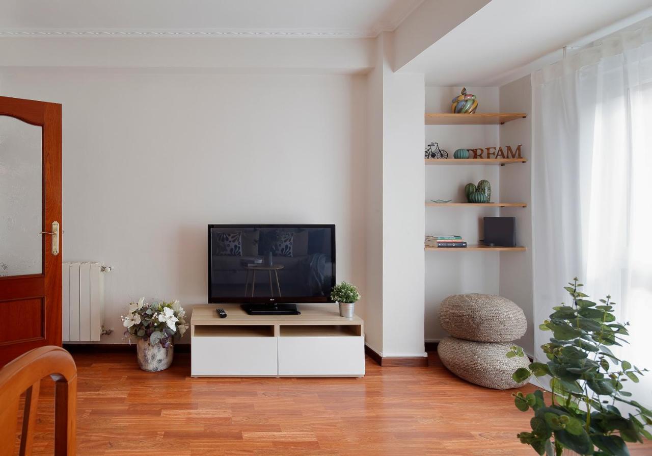 115A - Amplia Vivienda En Playa San Lorenzo ヒホン エクステリア 写真
