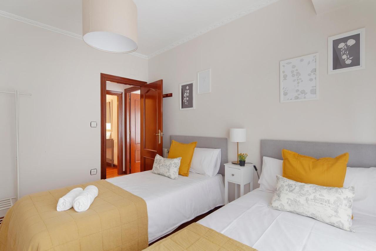 115A - Amplia Vivienda En Playa San Lorenzo ヒホン エクステリア 写真