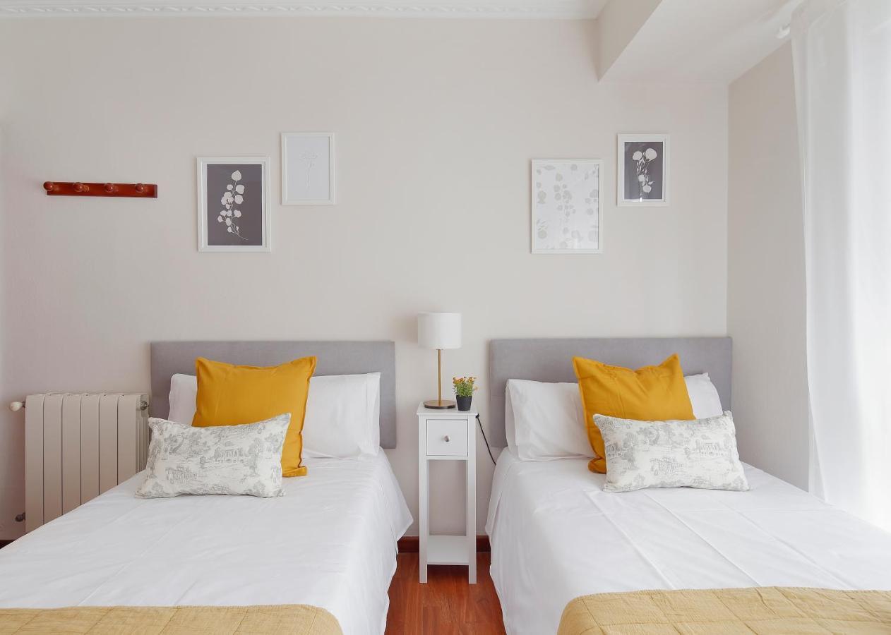 115A - Amplia Vivienda En Playa San Lorenzo ヒホン エクステリア 写真