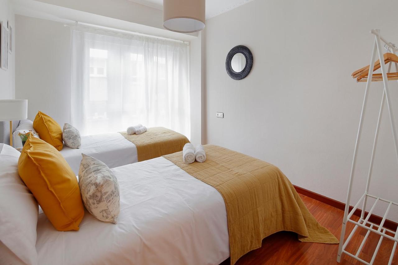 115A - Amplia Vivienda En Playa San Lorenzo ヒホン エクステリア 写真